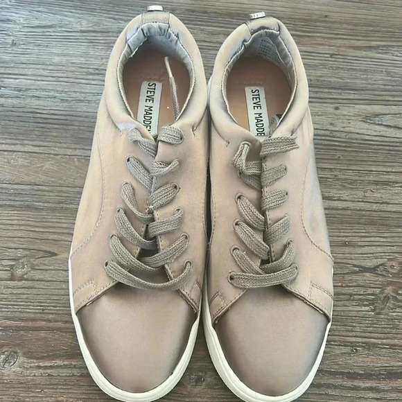 Steve Madden Women Size 8 - Picture 1 of 7